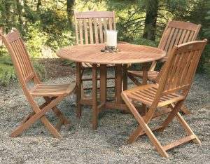 eucalyptus outdoor dining sets for comparing eucalyptus vs teak for outdoor furniture