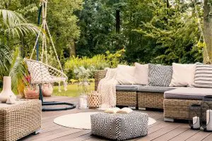 How to Keep Pollen off Patio Furniture